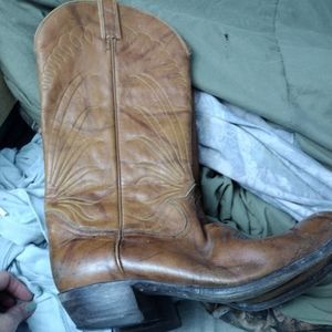 Tony Lana boots size 5